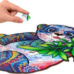 UNIDRAGON Houten Puzzel Dier - Serieuze Panda - 318 Stukjes - King Size 31x41 Cm -Goedkope puzzels winkel 550x336 1