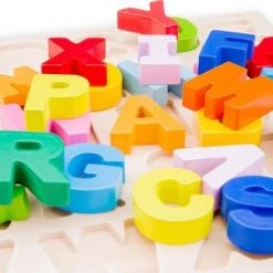New Classic Toys Houten Alfabet Puzzel - Hoofdletters -Goedkope puzzels winkel 550x343 1